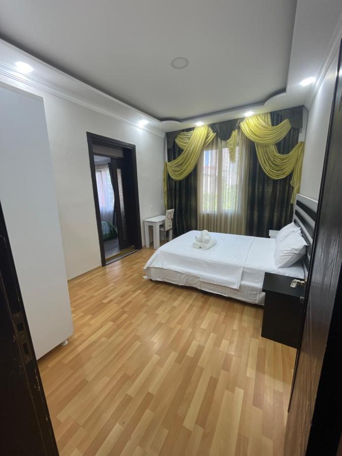 Four Seasons Hotel Батуми Екстериор снимка